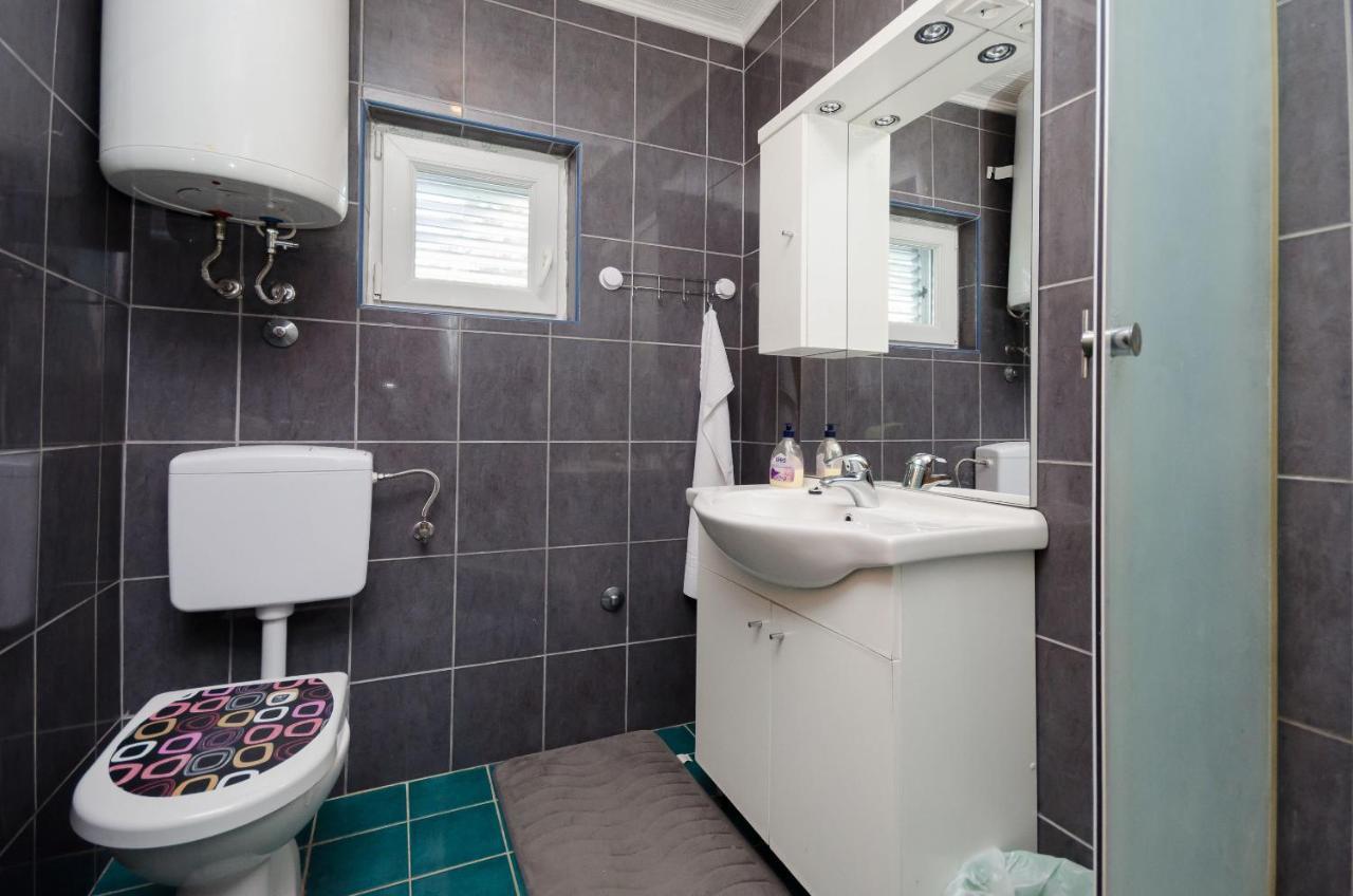 Apartment Marija Lopar Bagian luar foto